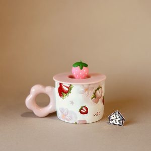 خرید ماگ توت فرنگی