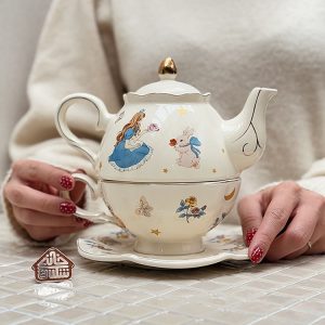 خرید ست فنجون و قوری آلیس در سرزمین عجایب