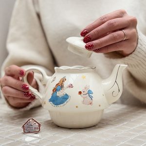 خرید ست فنجون و قوری آلیس در سرزمین عجایب