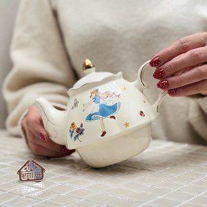 خرید ست فنجون و قوری آلیس در سرزمین عجایب