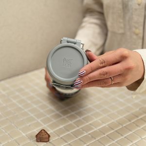 خرید بطری آب استنلی 700 میل مدل QUICK_FLIP WATER BOTTLE