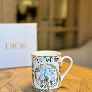 خرید ماگ های کوالیتی طرح اصلی برند DIOR