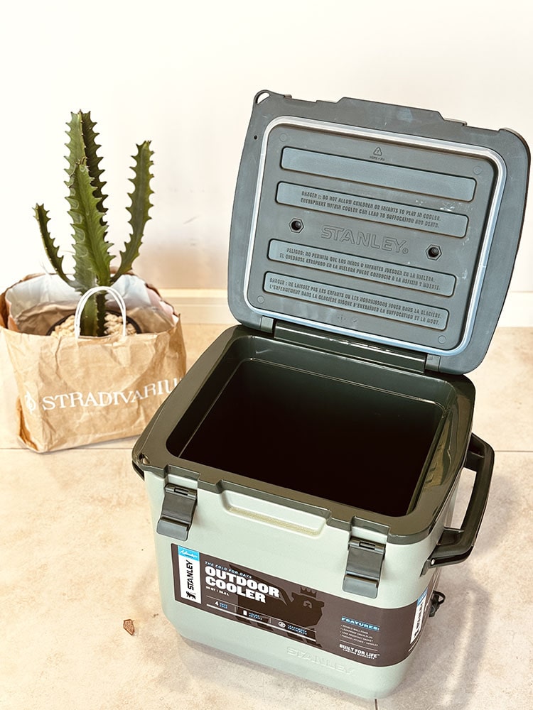 خرید کول باکس استنلی مدل OUTDOOR COOLER حجم 28.3 لیتر