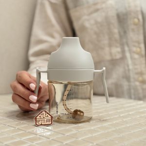 خرید لیوان 360 درجه سوپاپدار 210 میل برند HEORSHE