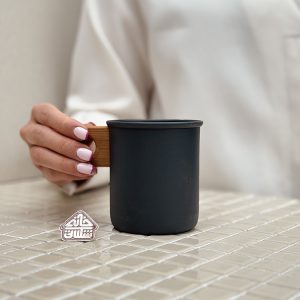 خرید ماگ لعابی دسته چوبی