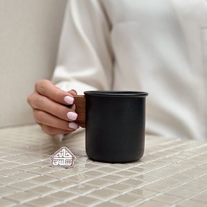 خرید ماگ لعابی دسته چوبی