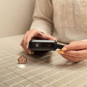خرید پاوربانک اورجینال 20000 میلی آمپر برند POWEROLOGY مدل SOLAR WIRELESS CHARGING