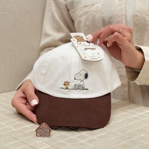 خرید کلاه اورجینال اسنوپی