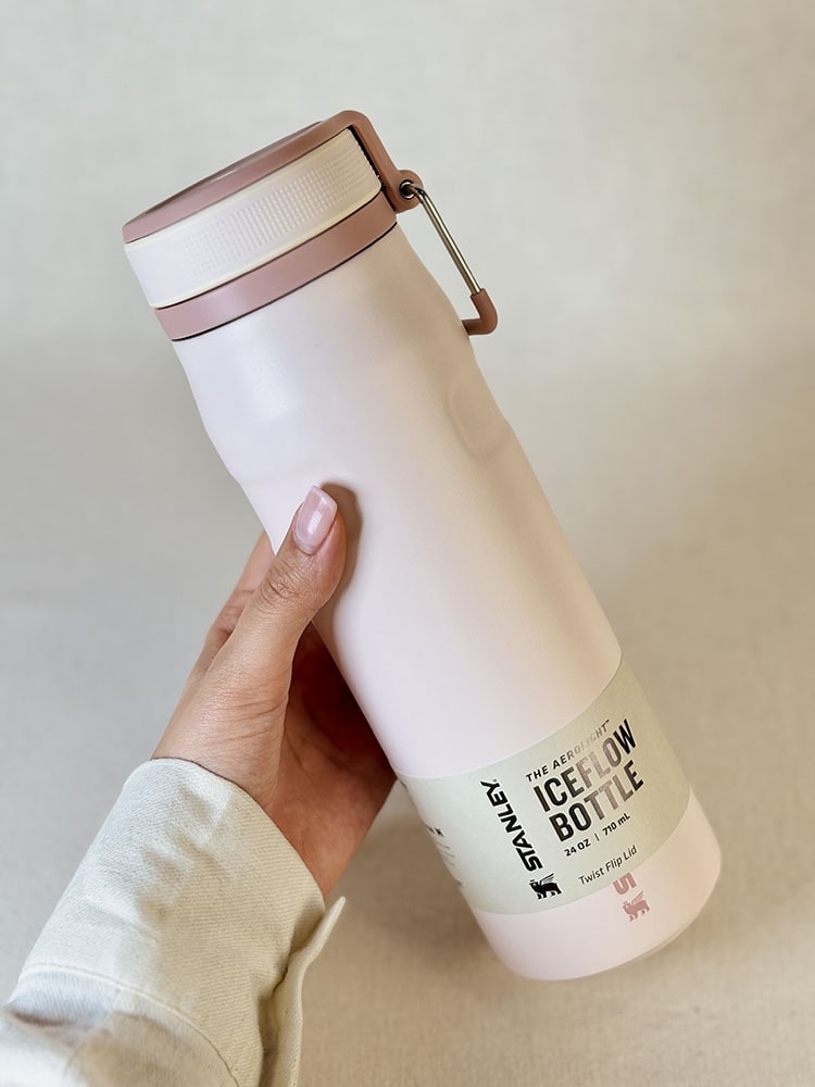 خرید تراول ماگ استنلی درب پیچی 710 میل مدل AEROLIGHT ICEFLOW BOTTLE