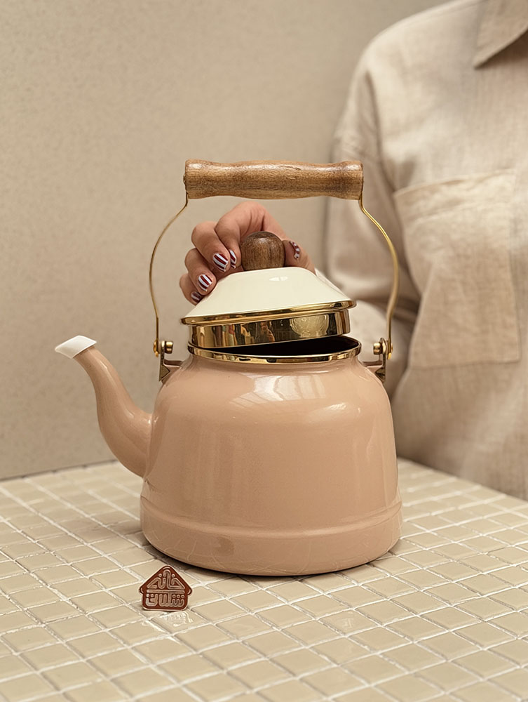 خرید قوری و کتری درب دار لعابی طرح مادام کوکو