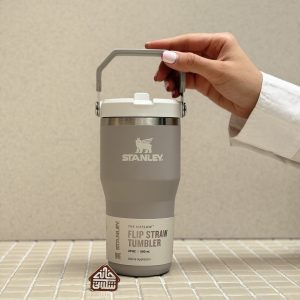 خرید تراول ماگ نی دار استنلی سایز کوچک 590 میل اورجینال مدل FLIP STRAW TUMBLER