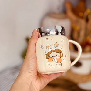 ماگ دختر درب اینه ای